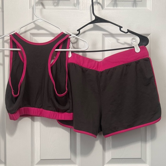 Overwatch D.Va Sports Bra and Shorts - Picture 2 of 2